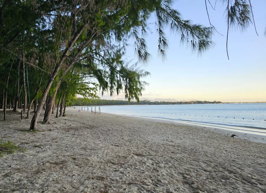 Praia pública de Mon Choisy