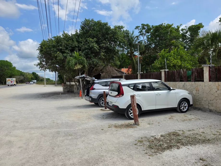 Parque de estacionamento no Gran Cenote