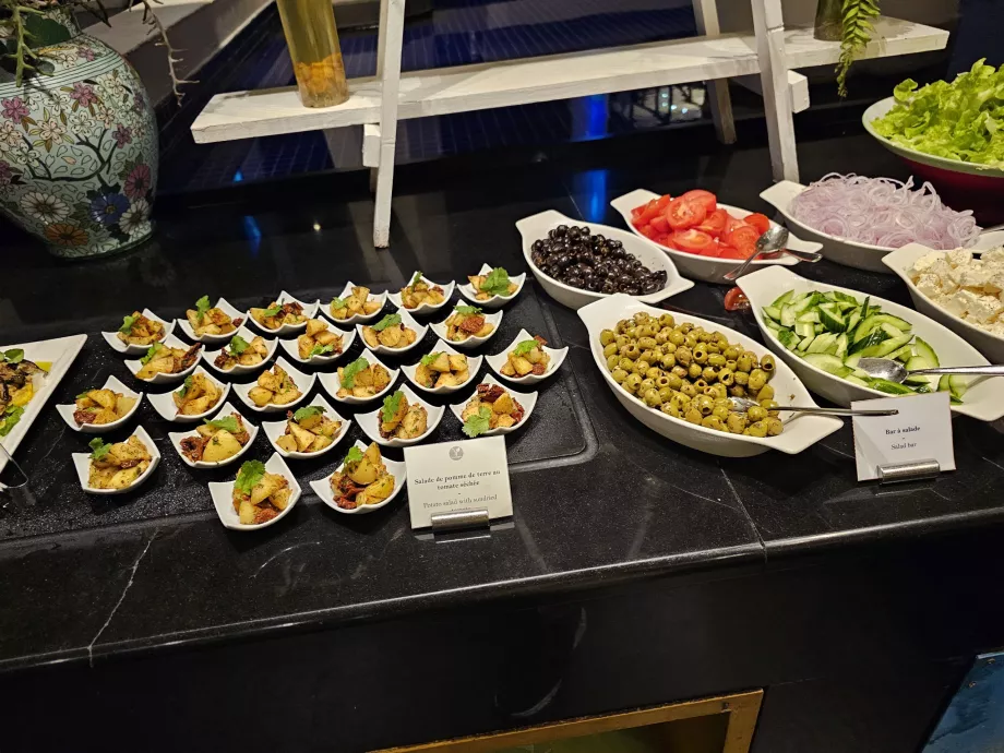 Pratos frios ao jantar