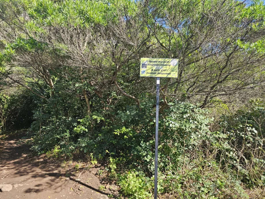 Aviso de secções de escalada perigosas