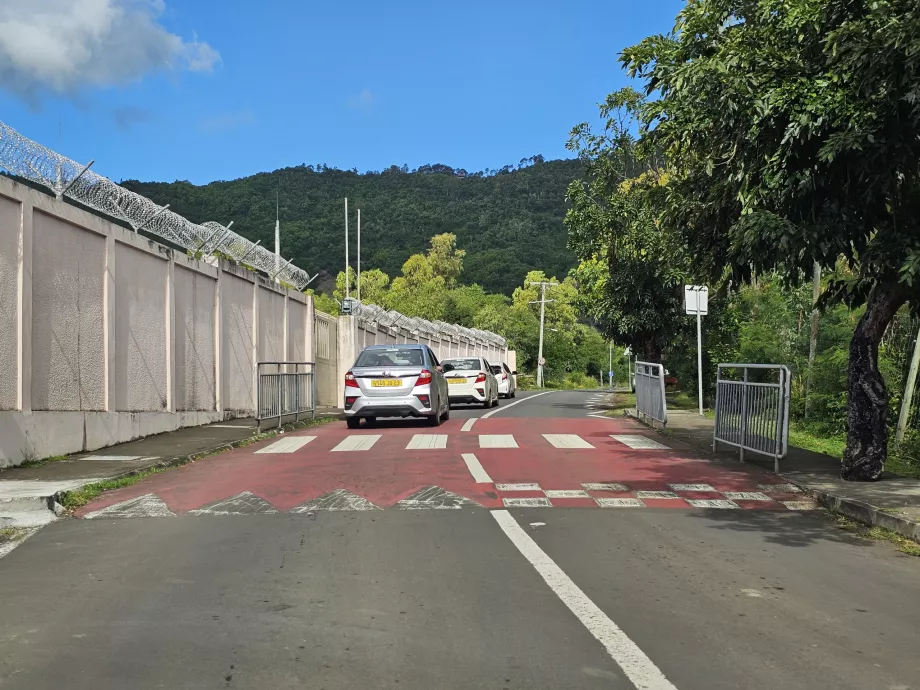 Limiar transversal, passagem de peões