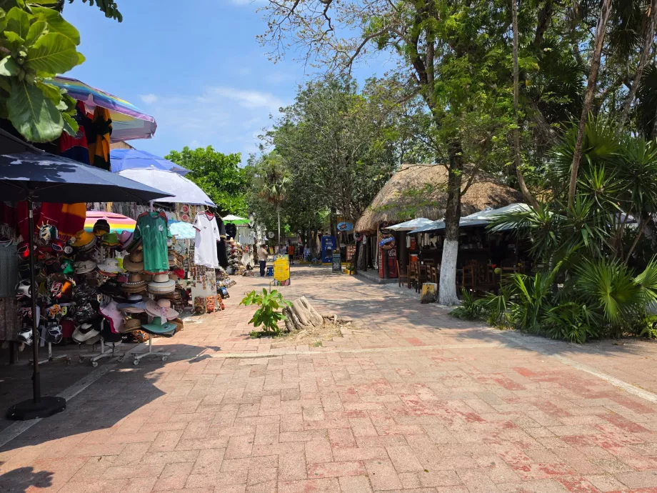 Sítio Arqueológico de Tulum, lojas de recordações