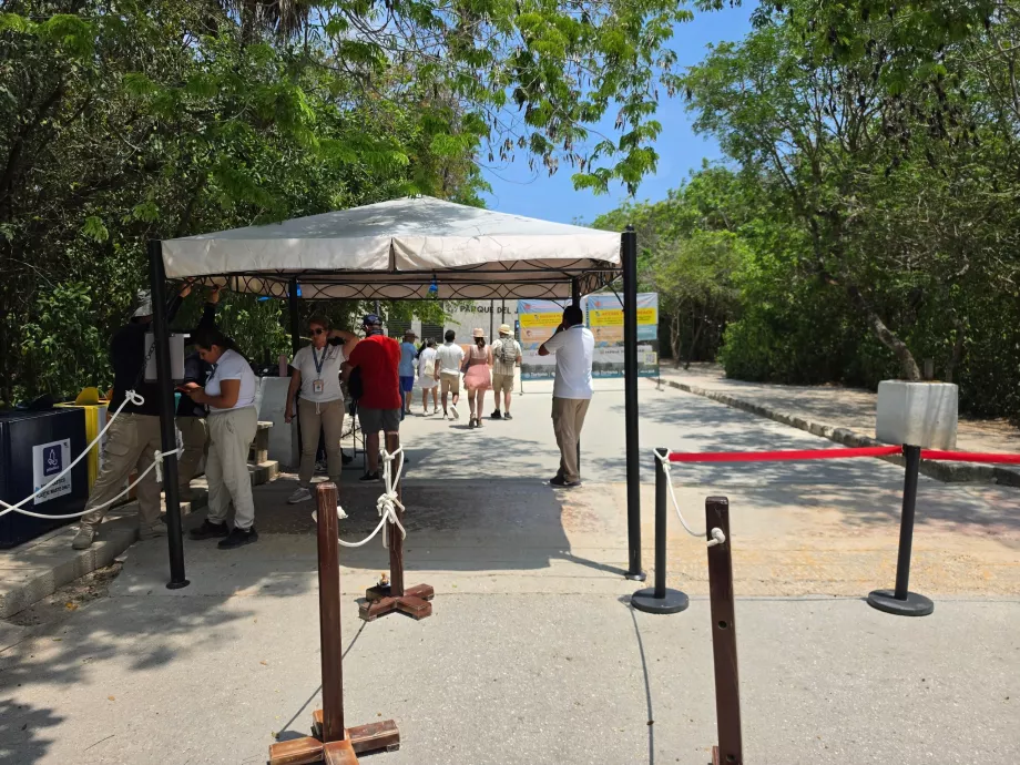 Sítio Arqueológico de Tulum, controlo de segurança