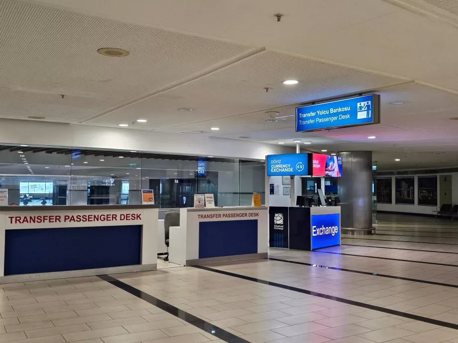 Balcão de transferência de passageiros, Terminal 2