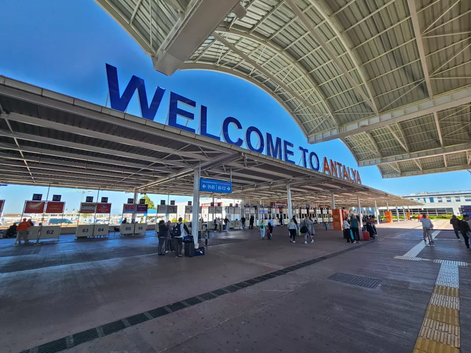 Terminal 2