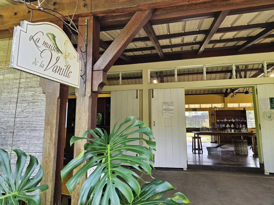 Saint Aubin, plantação de baunilha, loja de recordações