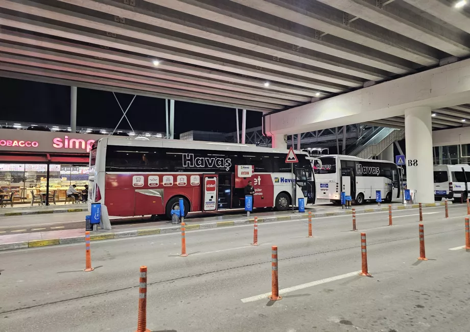 Paragens de autocarro de Havas
