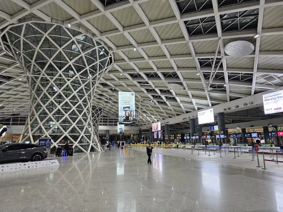 Balcões de check-in, terminal doméstico