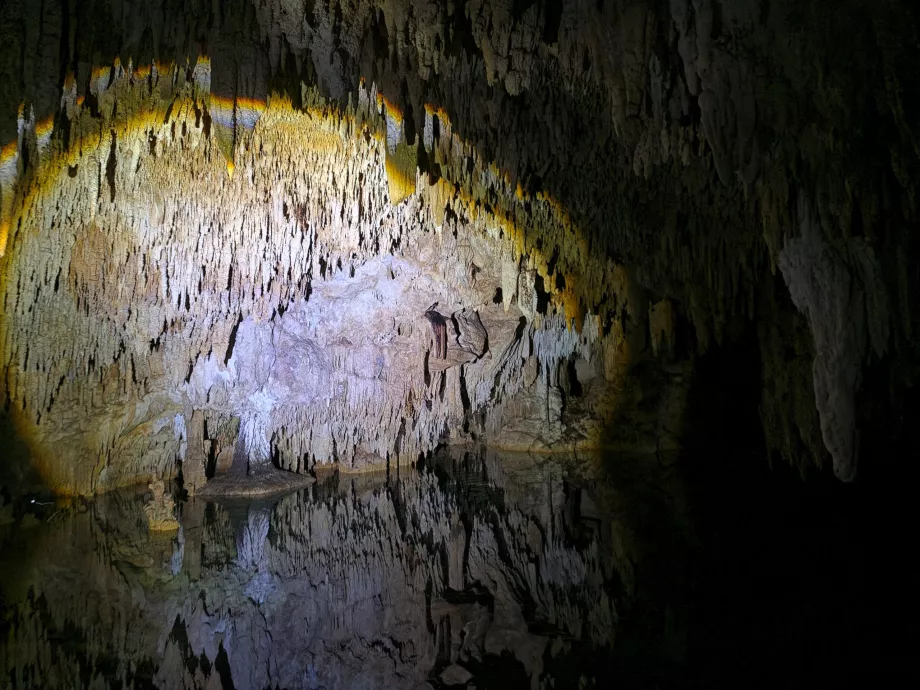 Gruta de Aktun Chen