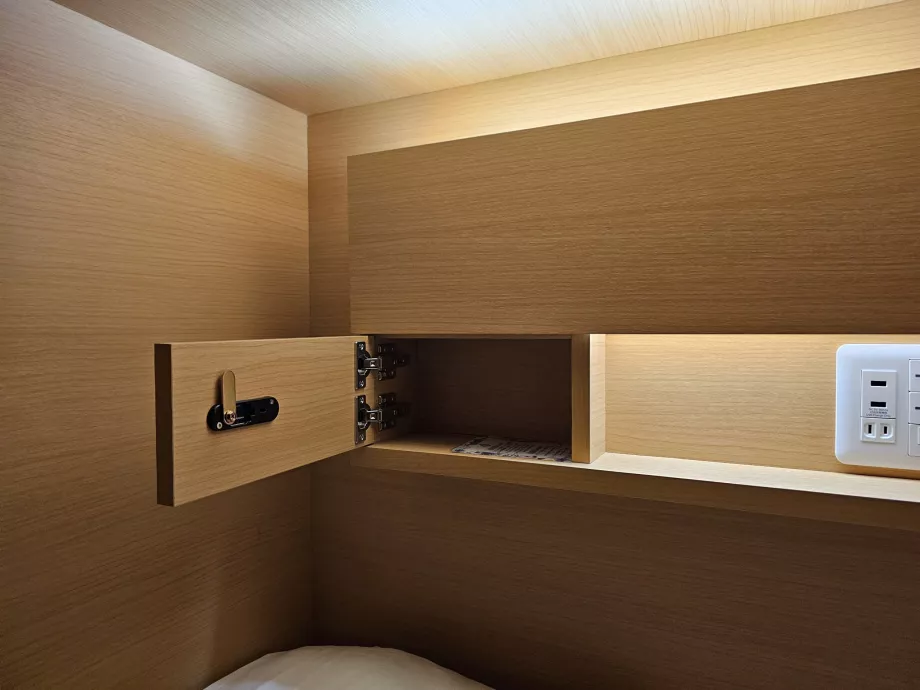 Armário com fechadura