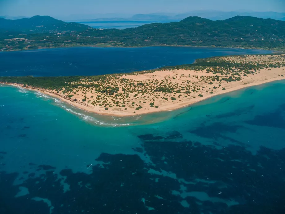 Praia de Chalikounas