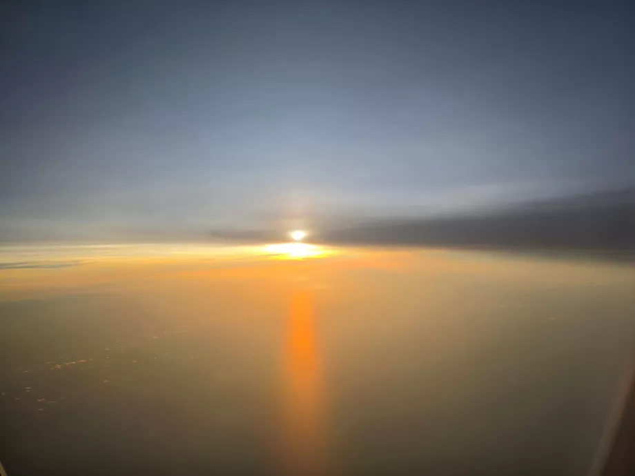 Pôr-do-sol antes da aterragem no México