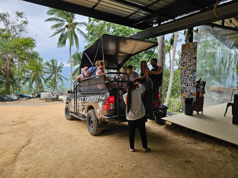 Jipes de transporte para a Pedra de Sobreposição 2