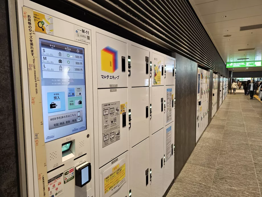 Cacifos para guardar a bagagem