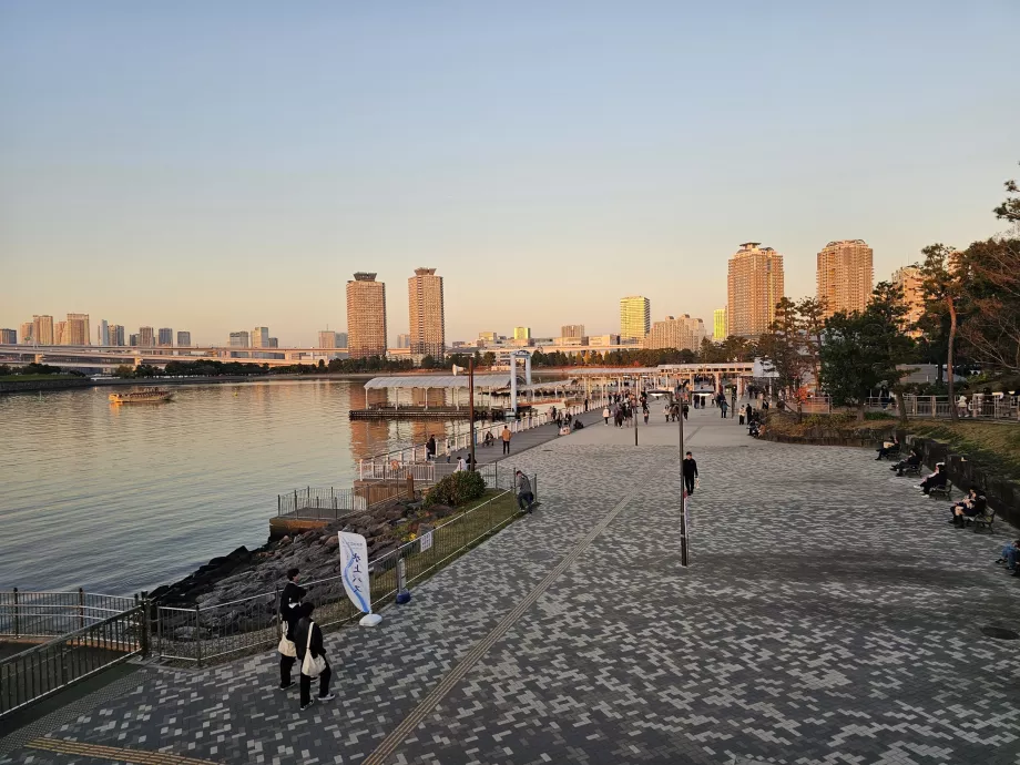 Passeio marítimo de Odaiba