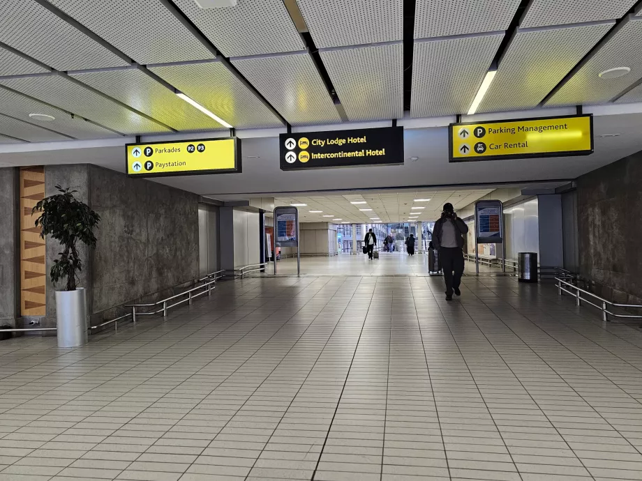 Direcções para Parkade 2 (Uber, Bolt, Táxi)