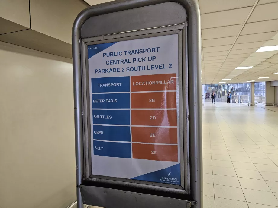 Sinalização no parque de estacionamento