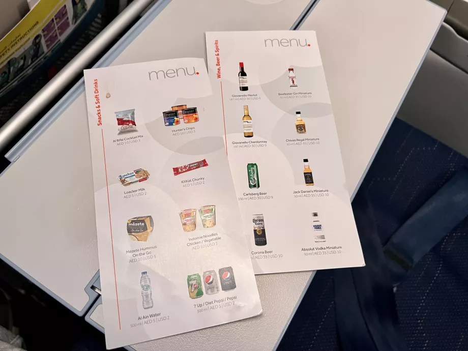 Oferta de bebidas a bordo da Flydubai