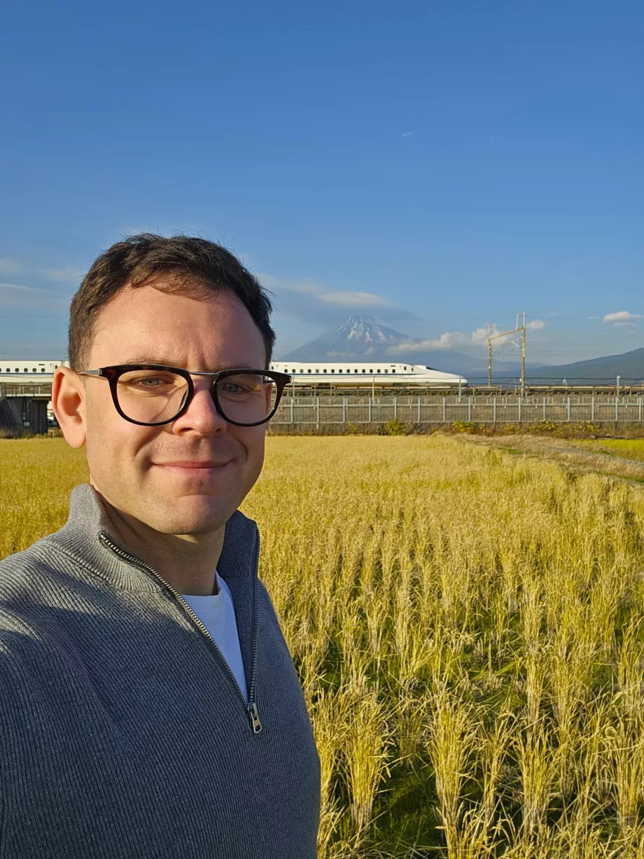 Eu num local de fotografia perto do Fuji