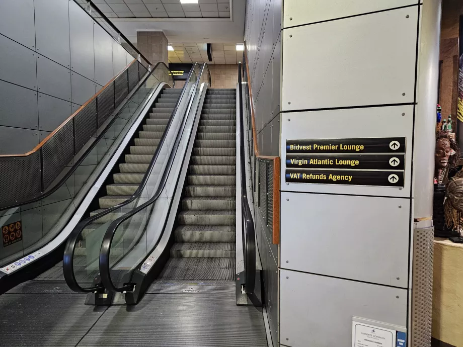 Escadas rolantes para o Bidvest Lounge