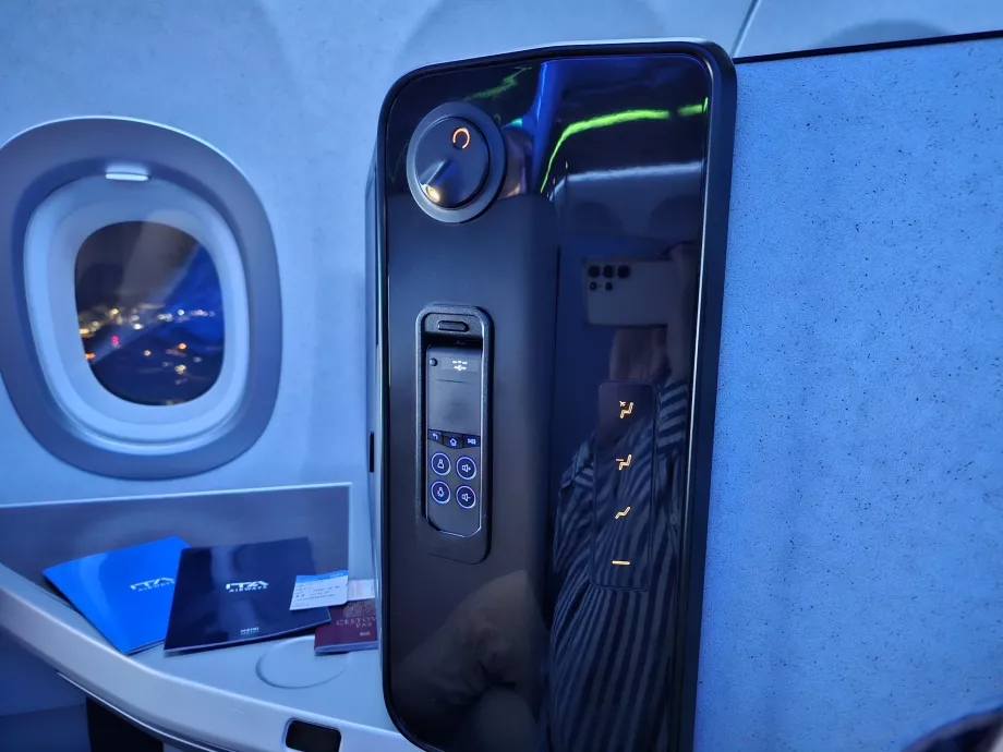 Painel dos bancos - comando dos bancos, luzes e comando IFE