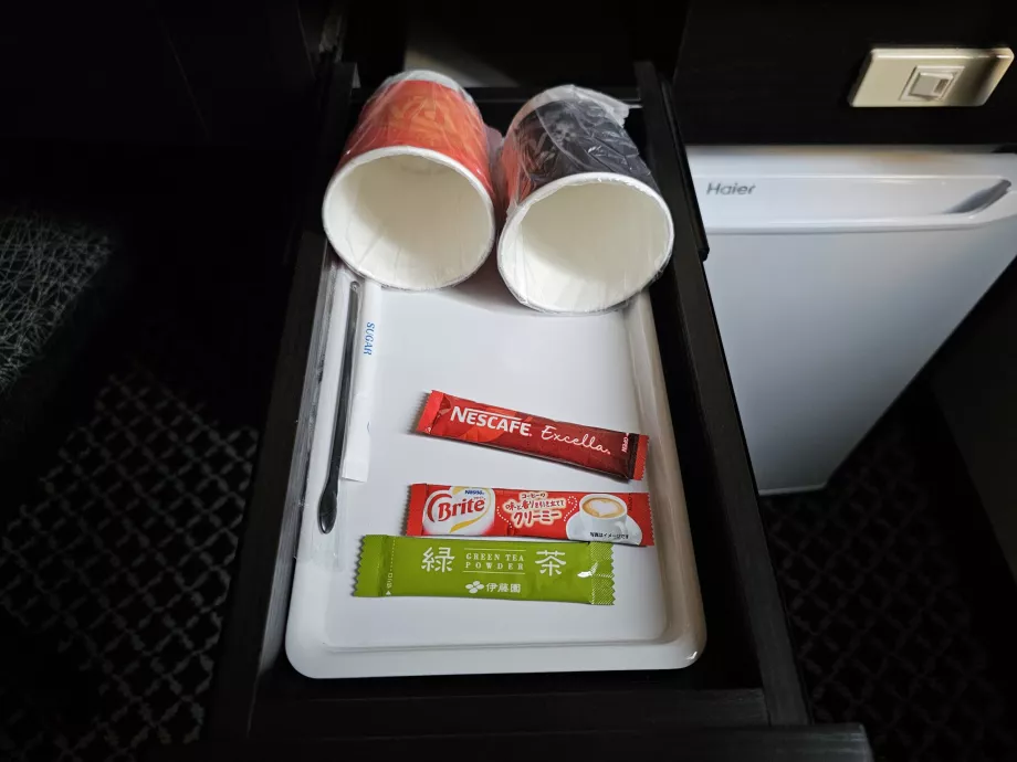 Café instantâneo e chá verde