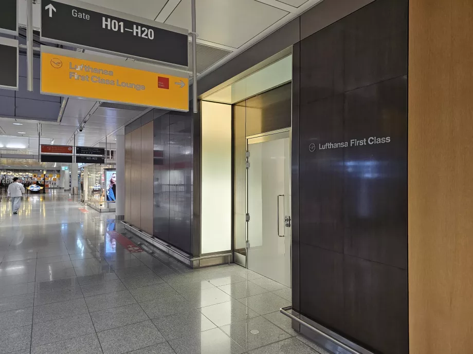 Lounge de Primeira Classe (Terminal Principal)