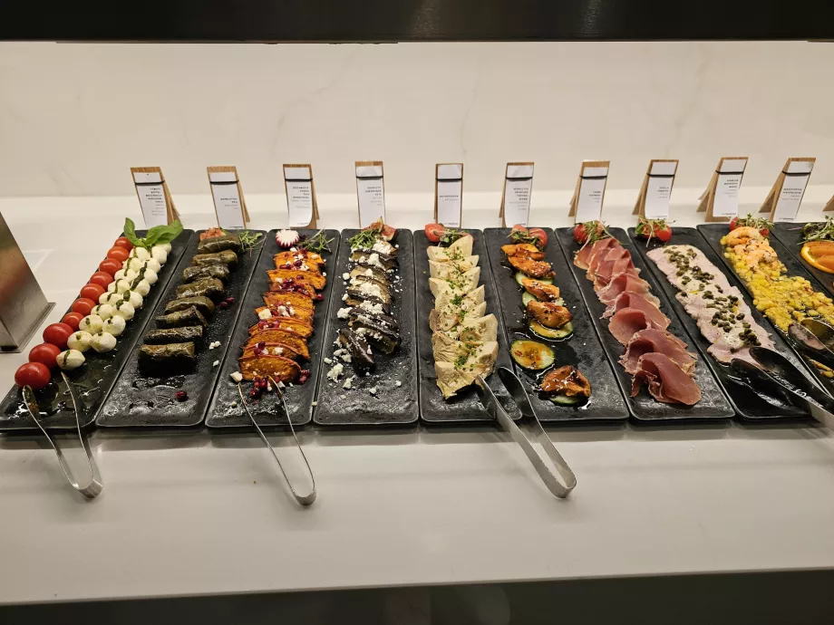 Salão de Primeira Classe (Terminal Principal) - cozinha fria