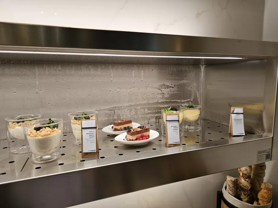 Salão de Primeira Classe (Terminal Principal) - doces e sobremesas