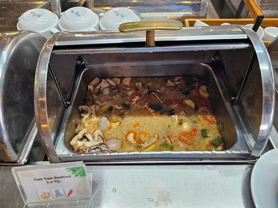 Pequeno-almoço: sopa Tom Yam
