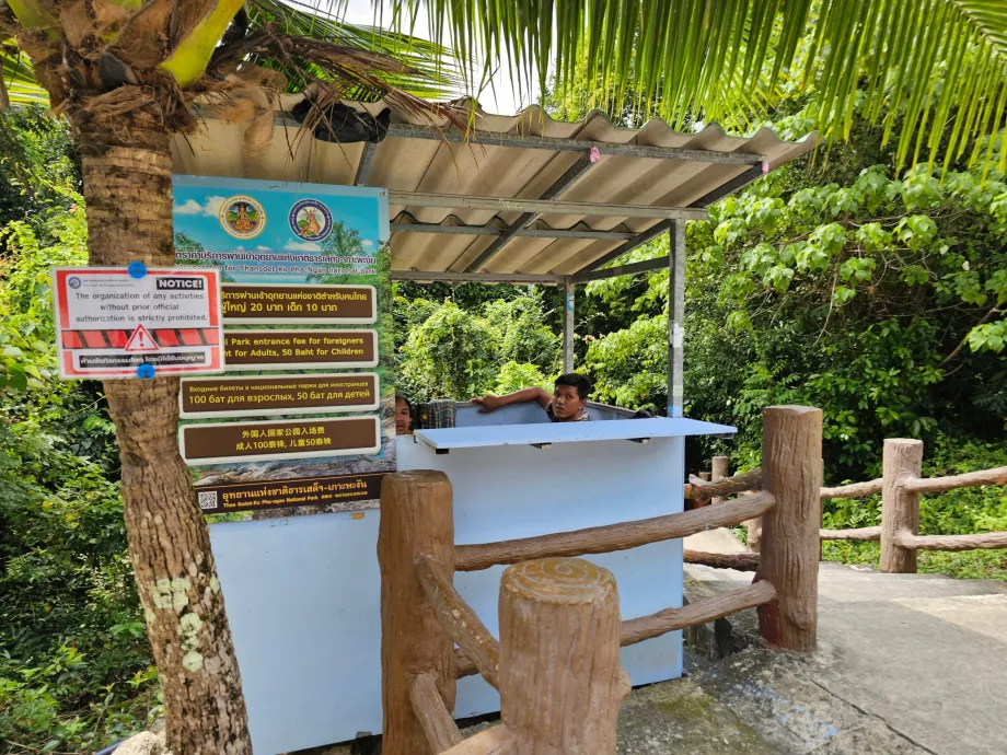 Namtok Than Sadet NP