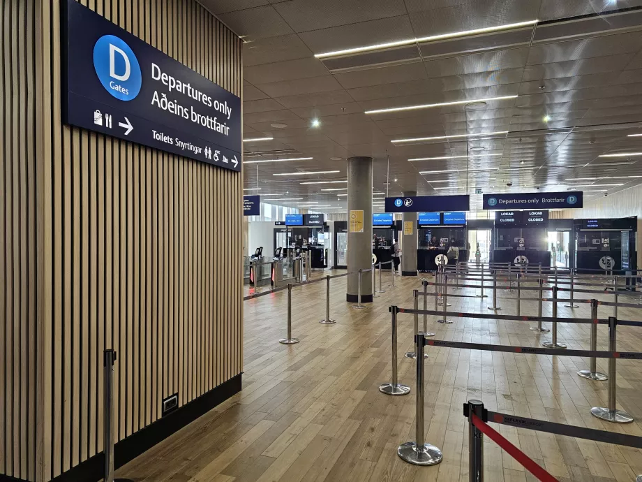 Controlo de passaportes, portões D