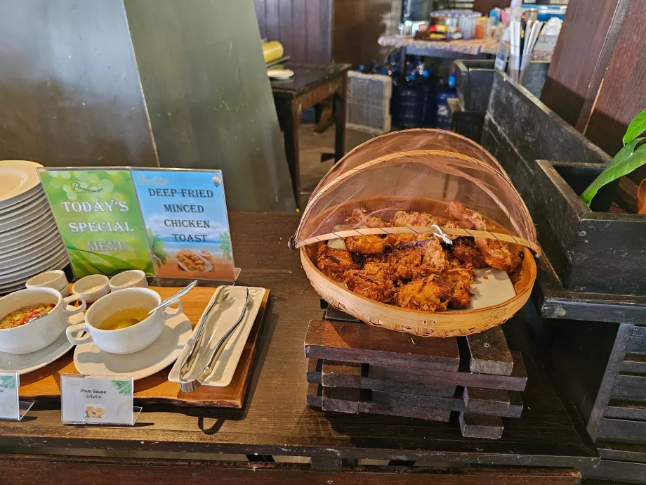 Pequeno-almoço: frango