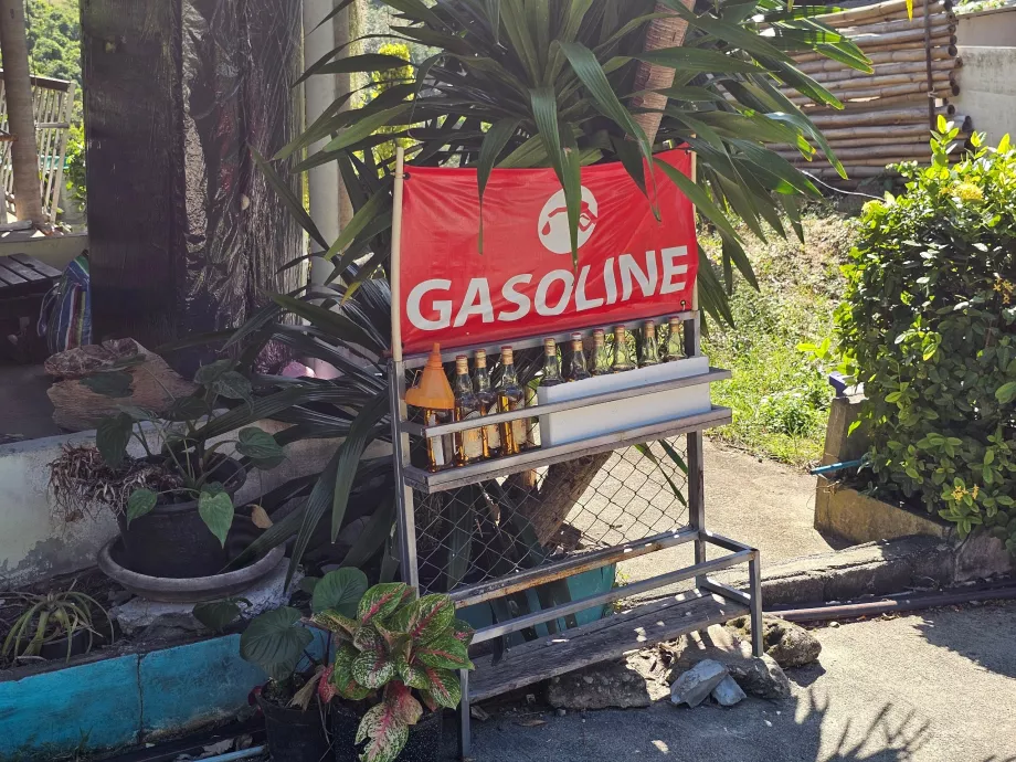 Venda de gasolina em garrafas