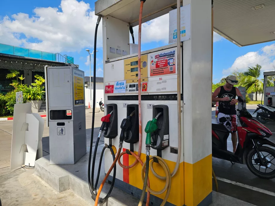 Bomba de gasolina moderna