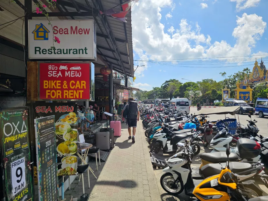 Aluguer de scooters na Marina de Thong Sala