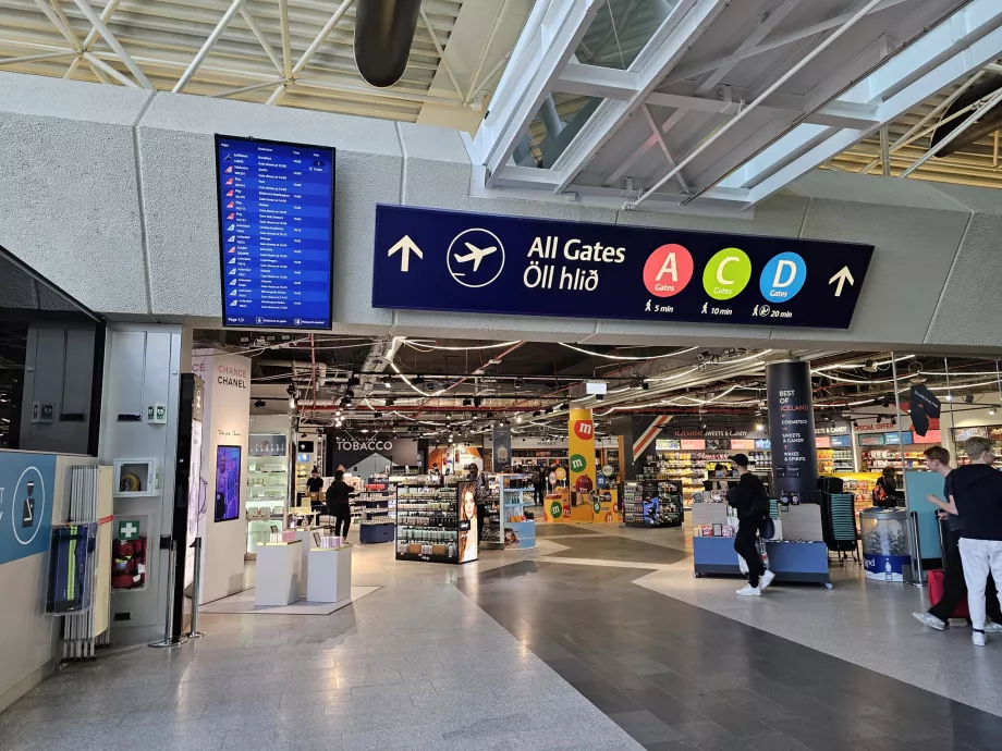 Loja duty free após o controlo de segurança