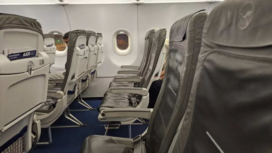 Classe Económica, Airbus A320