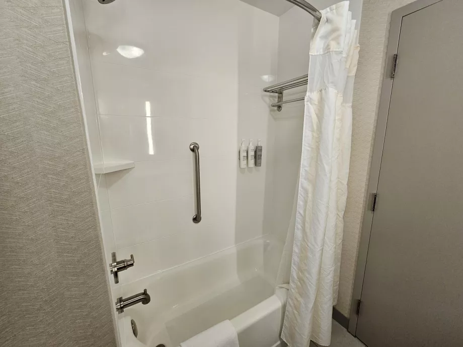 Hilton Garden Inn, casa de banho