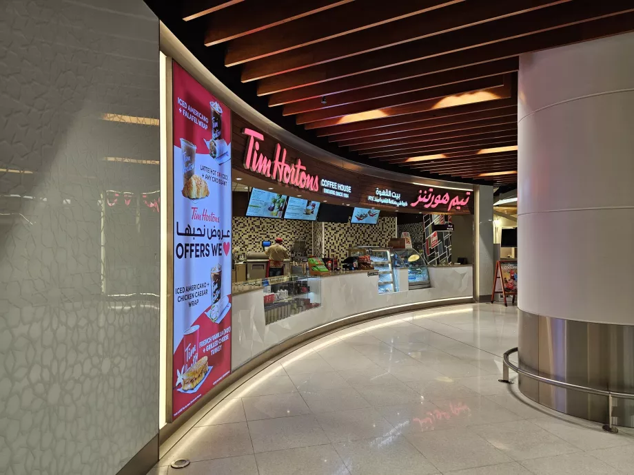 Tim Hortons, mezzanine, parte pública