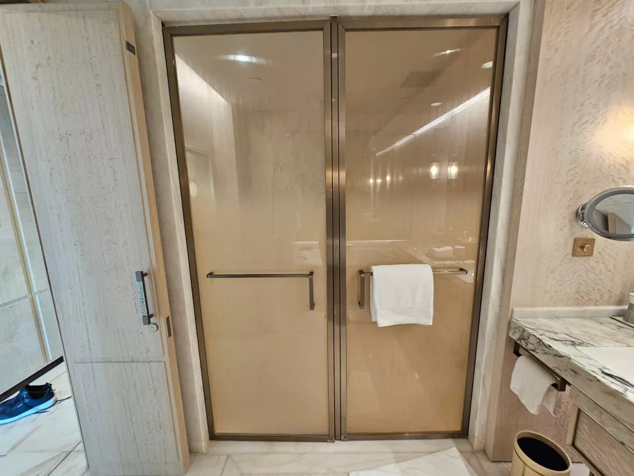 Duche e casa de banho