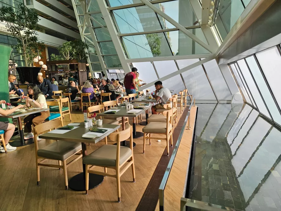 Pequeno-almoço no restaurante Rise