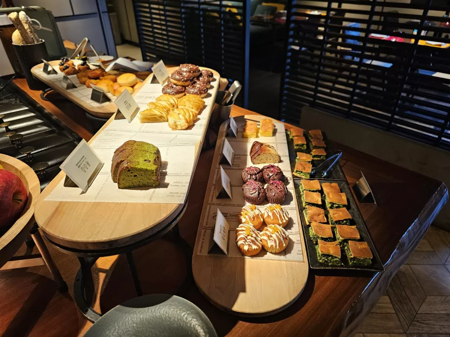 Pequeno-almoço - pastelaria doce