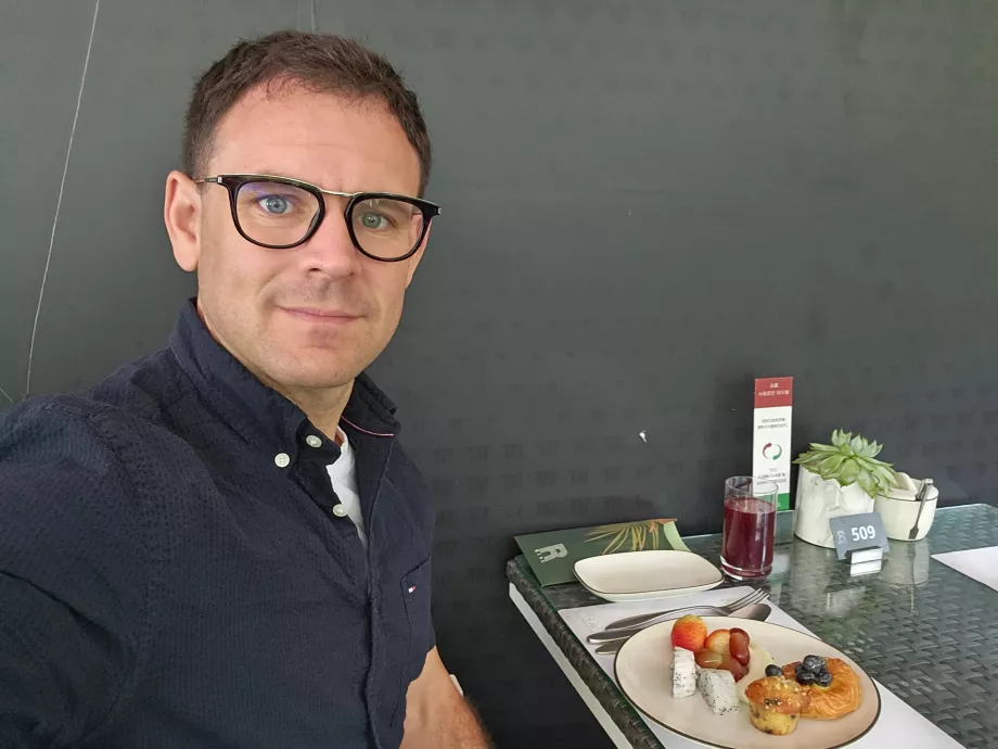 Pequeno-almoço no restaurante Rise