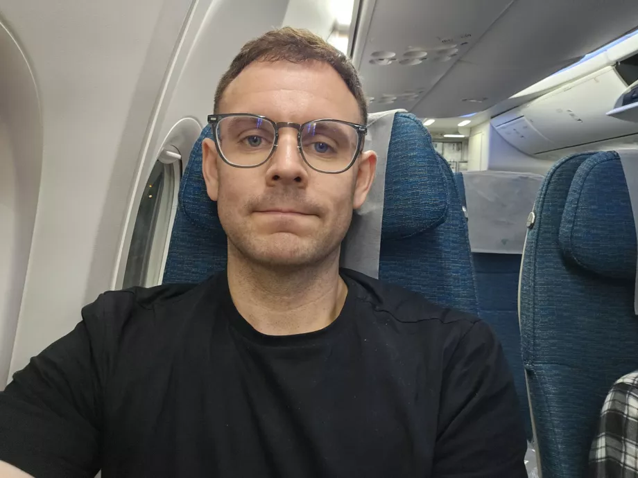 Apoio de cabeça ajustável