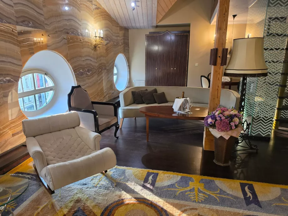 Sala de estar na Suite Onyx Tower