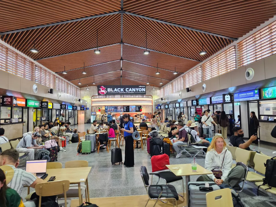 Terminal de transportes terrestres