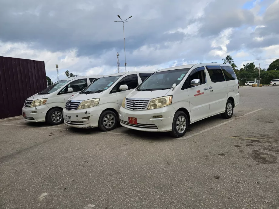 Táxi em frente ao Terminal 2