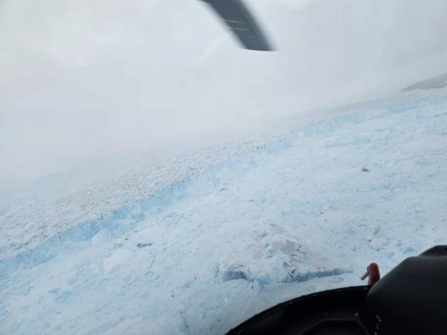 Passeio de helicóptero em Kangia