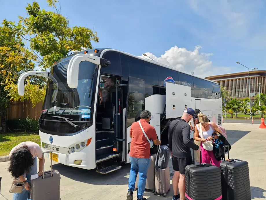 Terminal de transportes terrestres